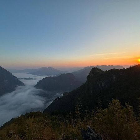 Meexai Guesthouse Nongkhiaw Exteriör bild