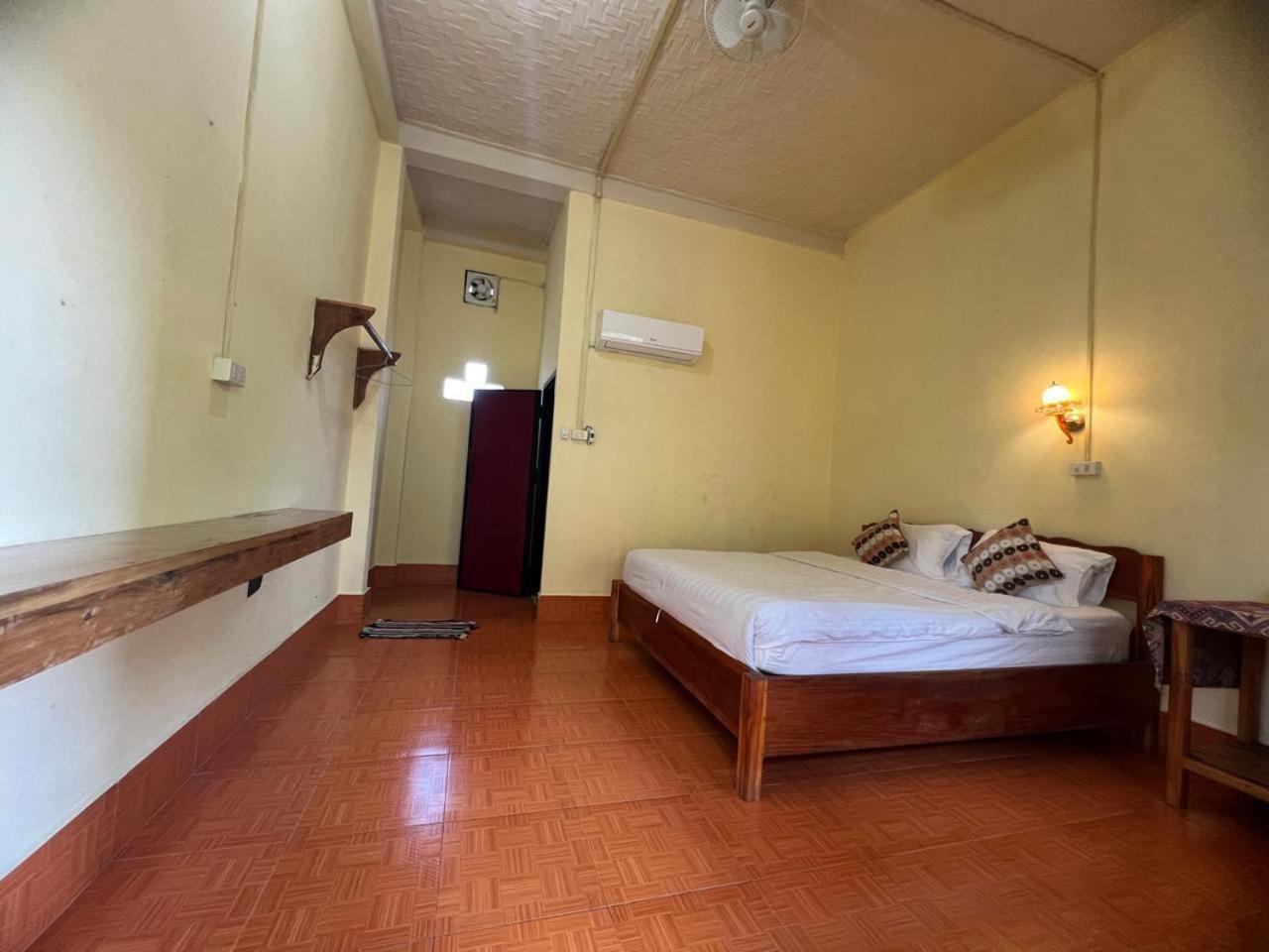Meexai Guesthouse Nongkhiaw Exteriör bild
